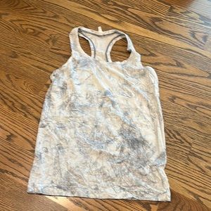 Lululemon swiftly tech tank top (size 6)